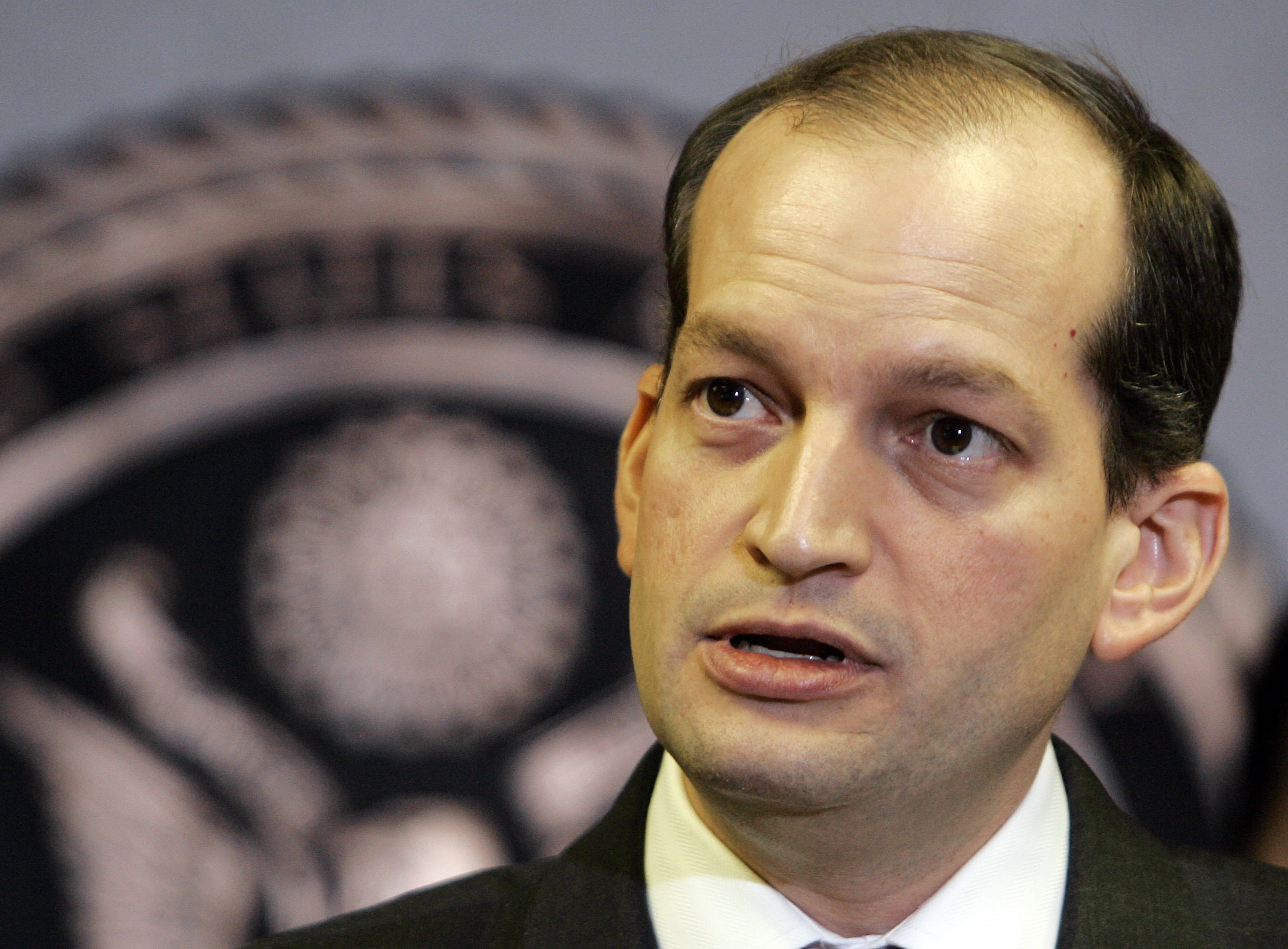 alexander acosta 