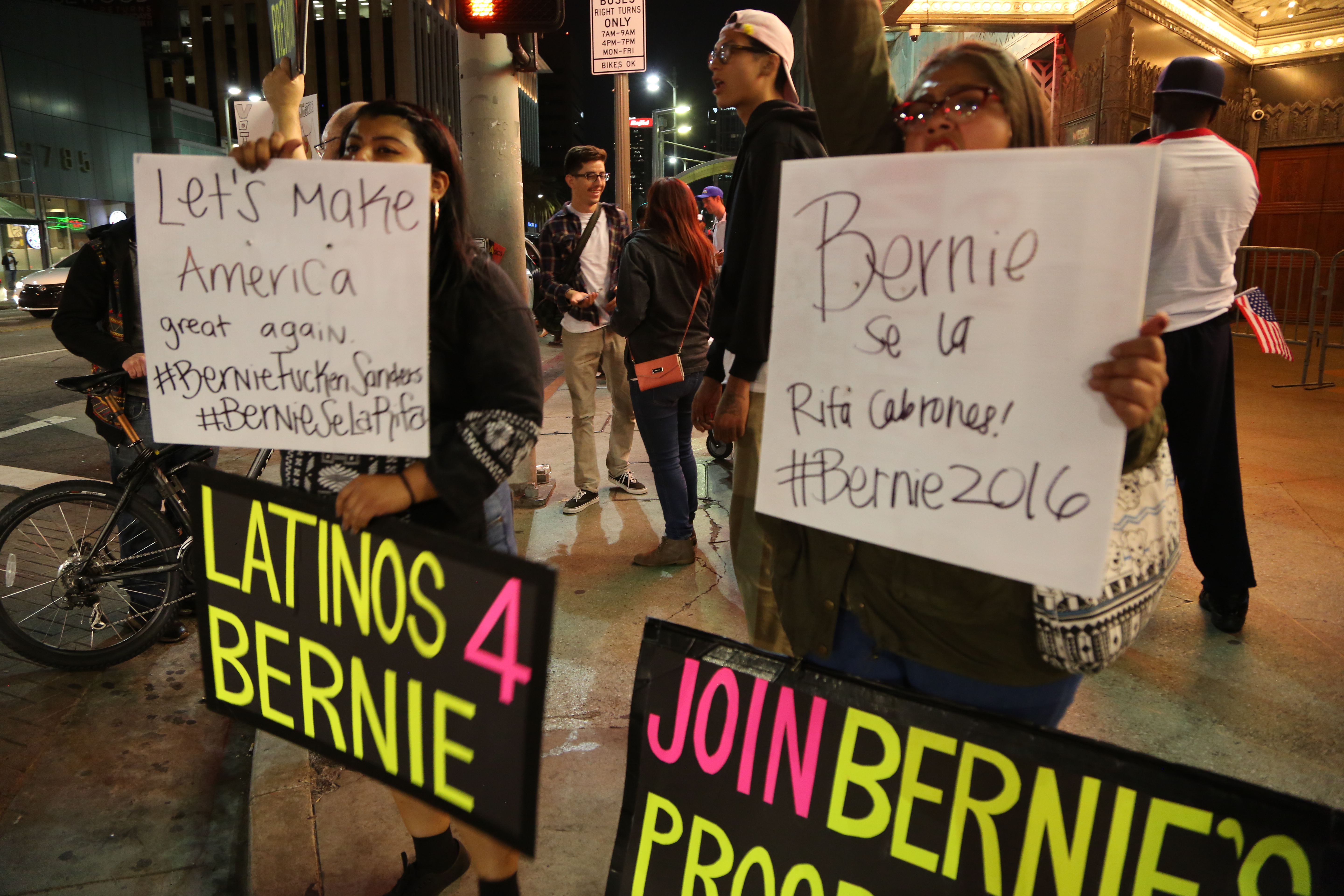  Latinos 4 Bernie