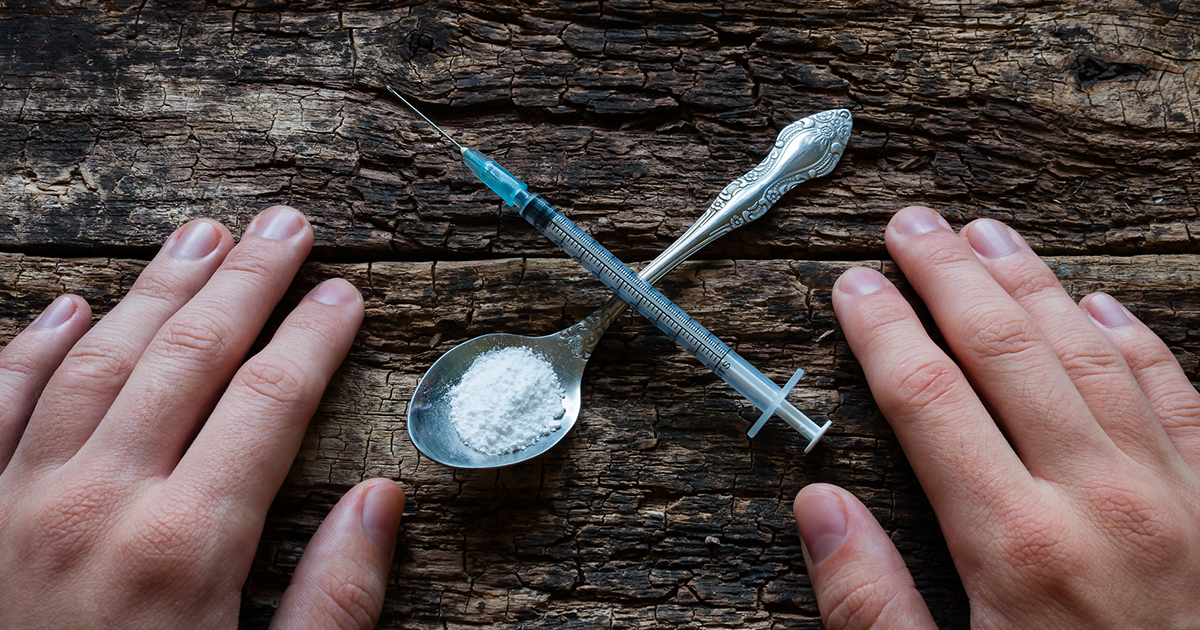cocaine-in-a-spoon-and-needle
