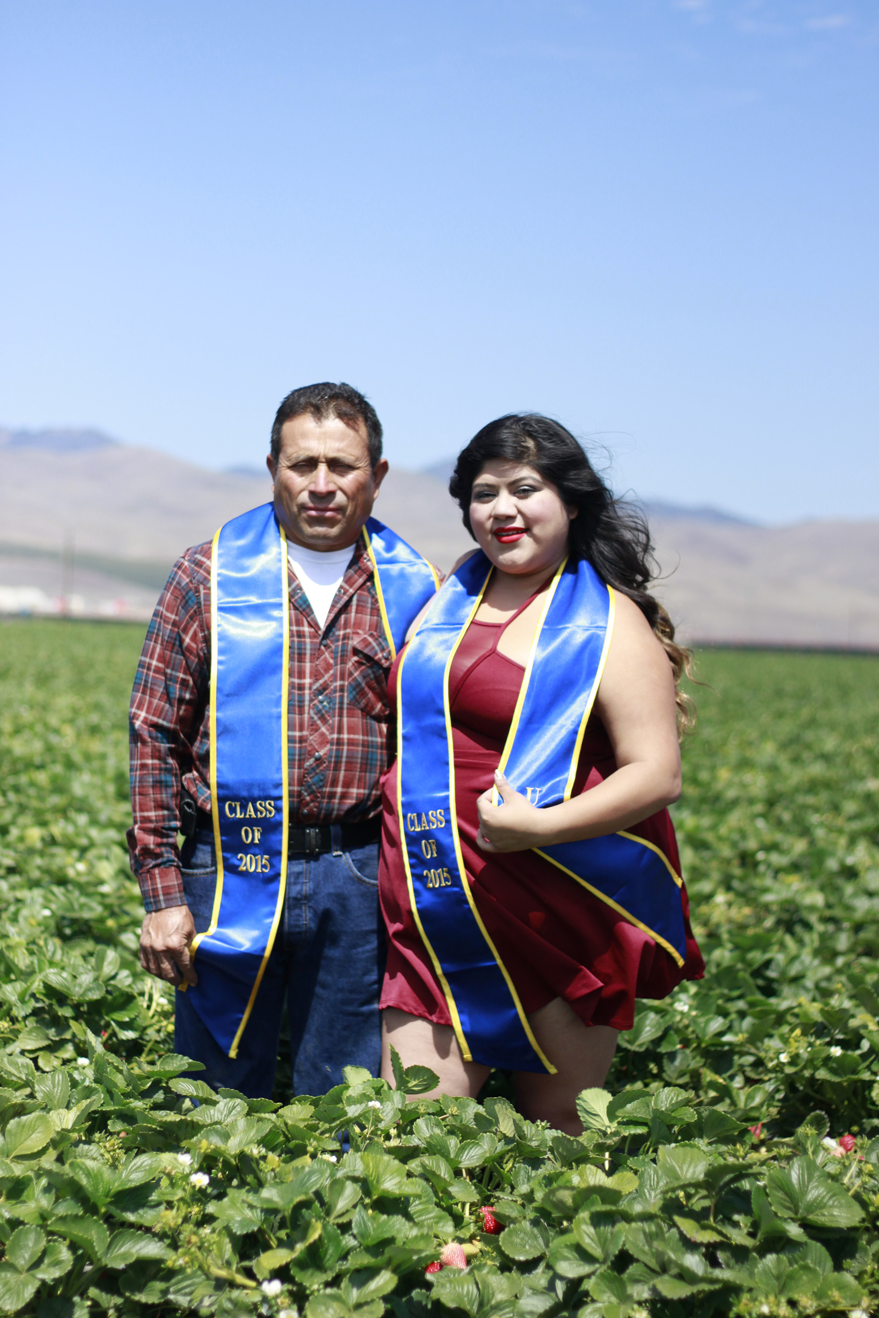 eunice-gonzalez-ucla-grad-with-father