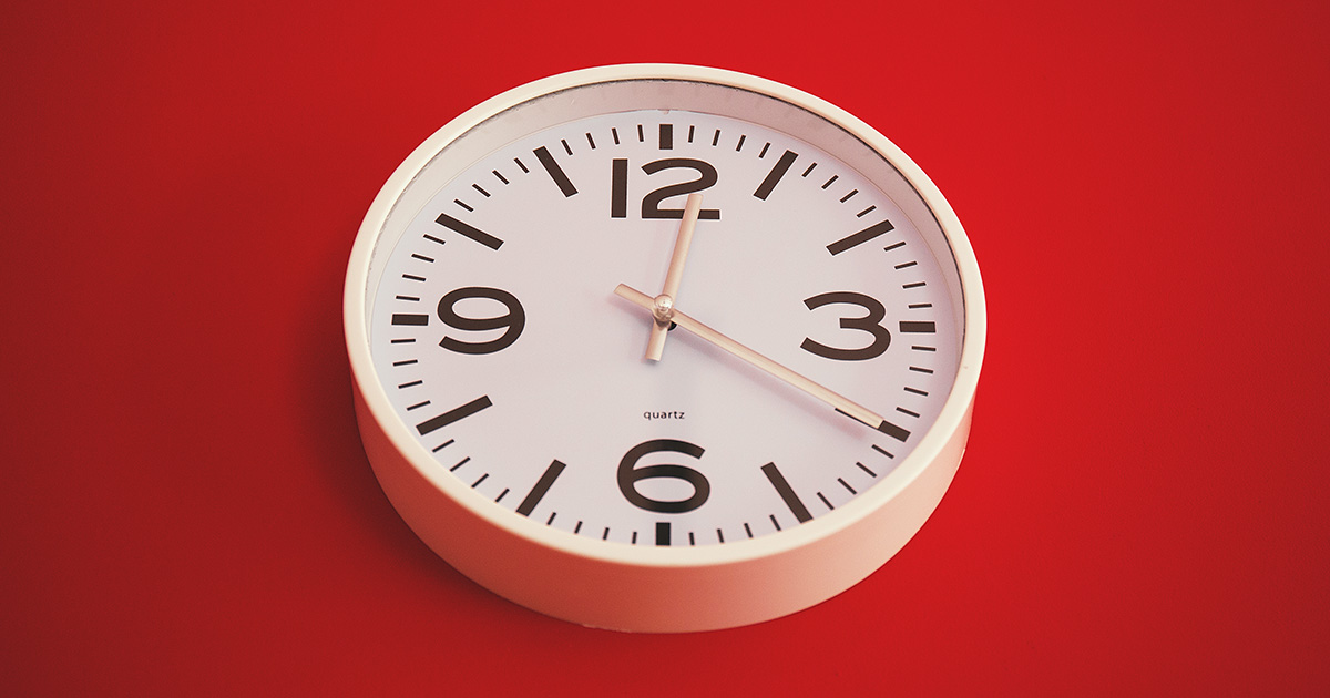clock-with-red-background